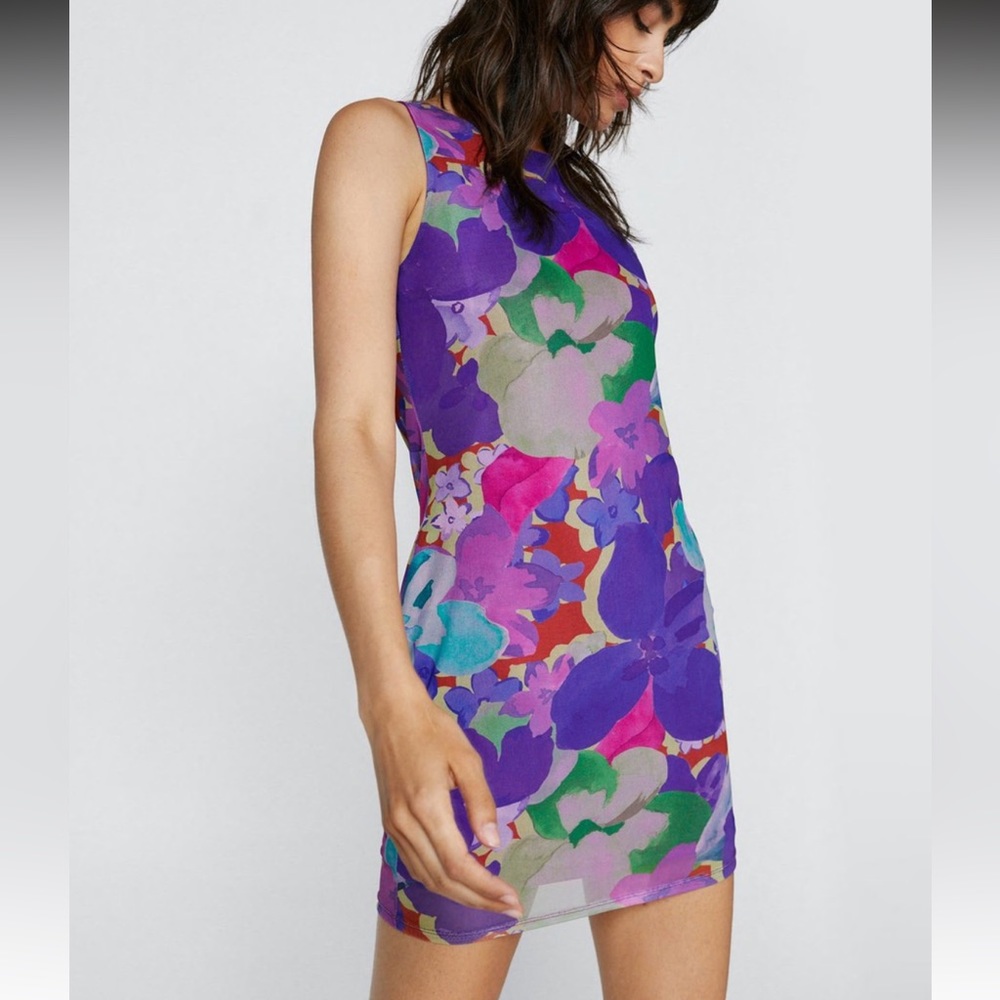 Floral mini dress never worn!
